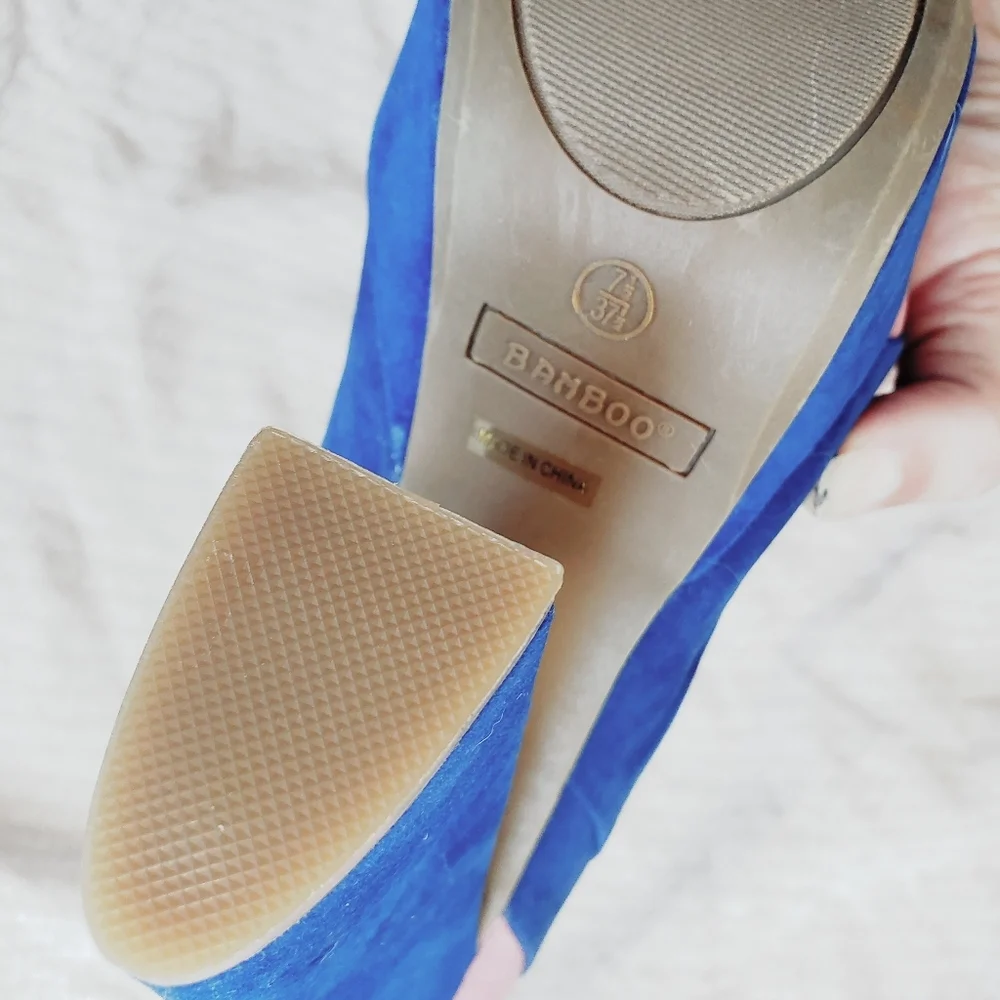 NWT! Bamboo Platform Heel